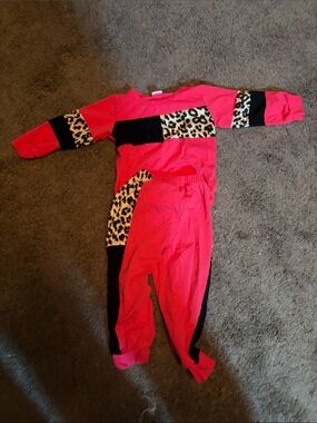 Pink & Leopard Colorblock Two-Piece Loungewear Set